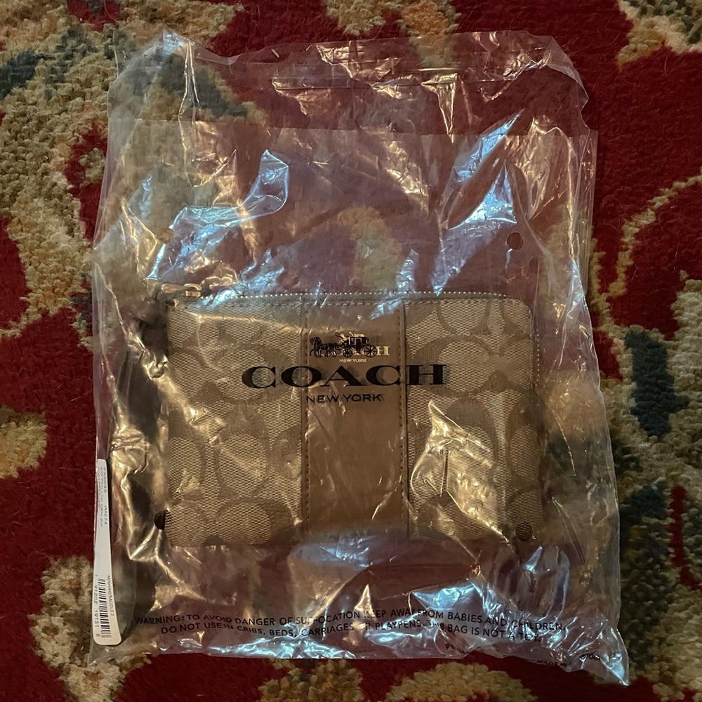 Coach Corner Zip Wristlet